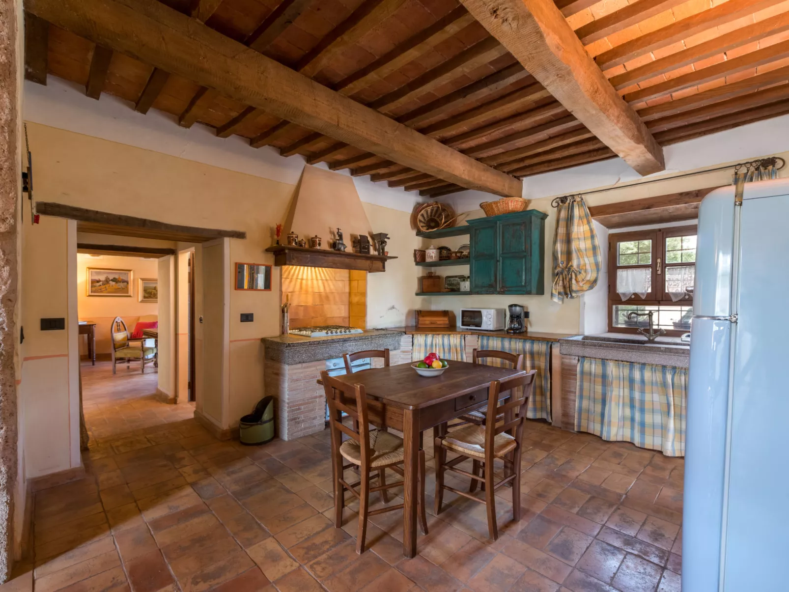 Casale Poggio Lupinaio-Inside