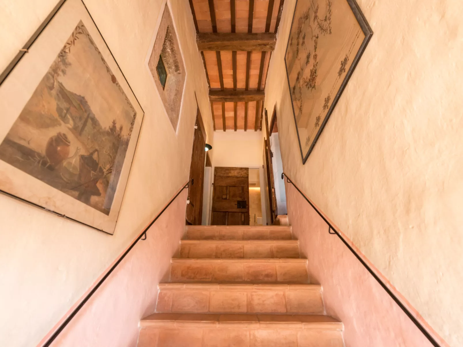 Casale Poggio Lupinaio-Inside
