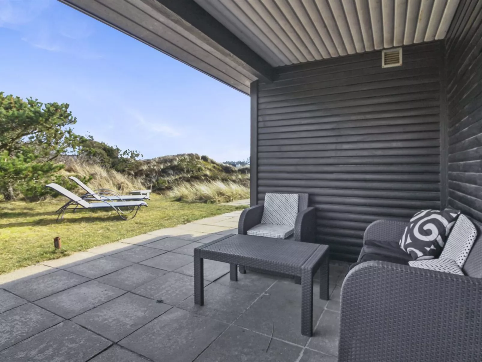 "Stina" - 250m from the sea-Outside