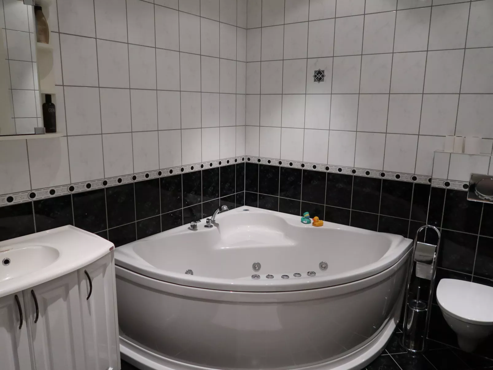 Heningen-Inside