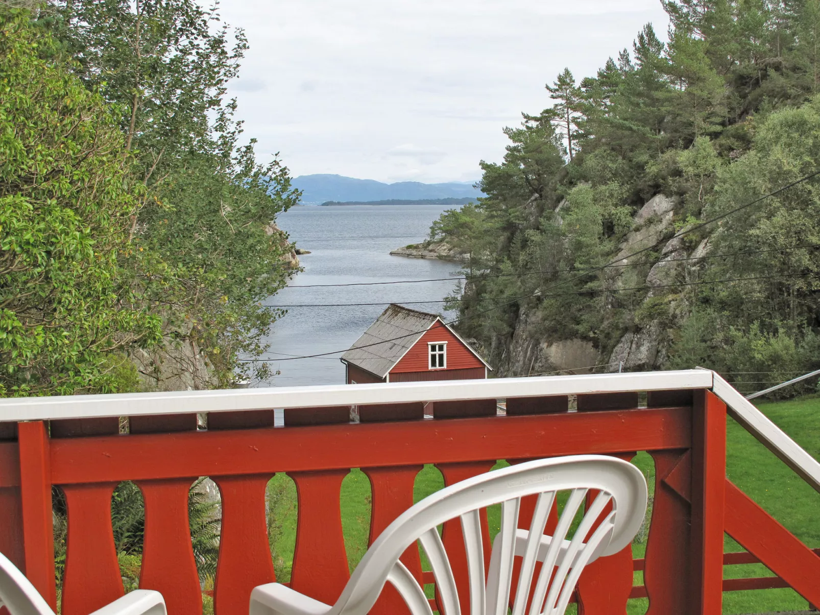 Laksevågen-Outside