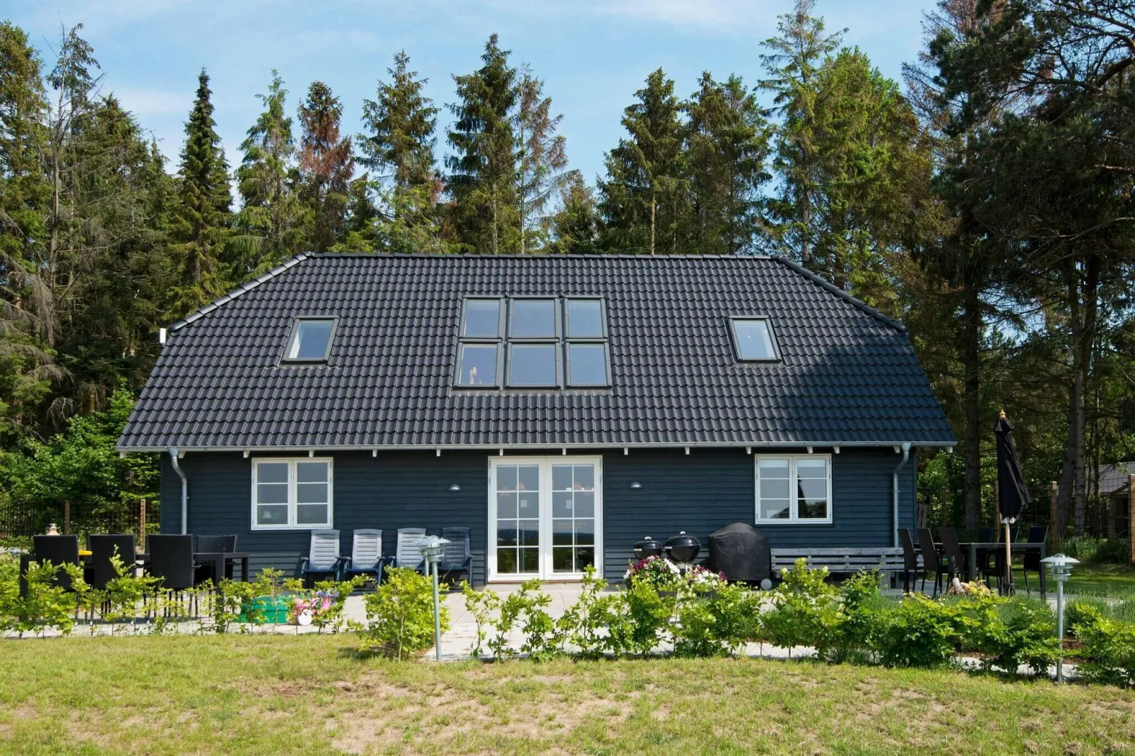 10 person holiday home in Glesborg