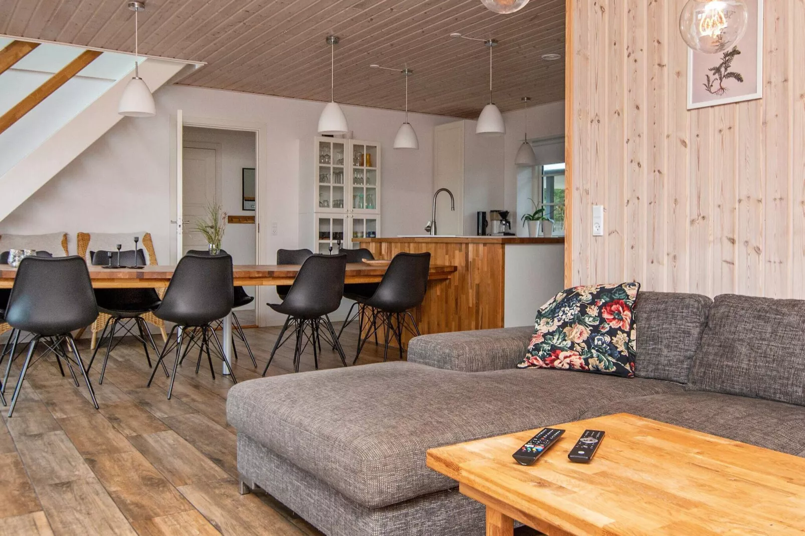 10 person holiday home in Glesborg-Indoor