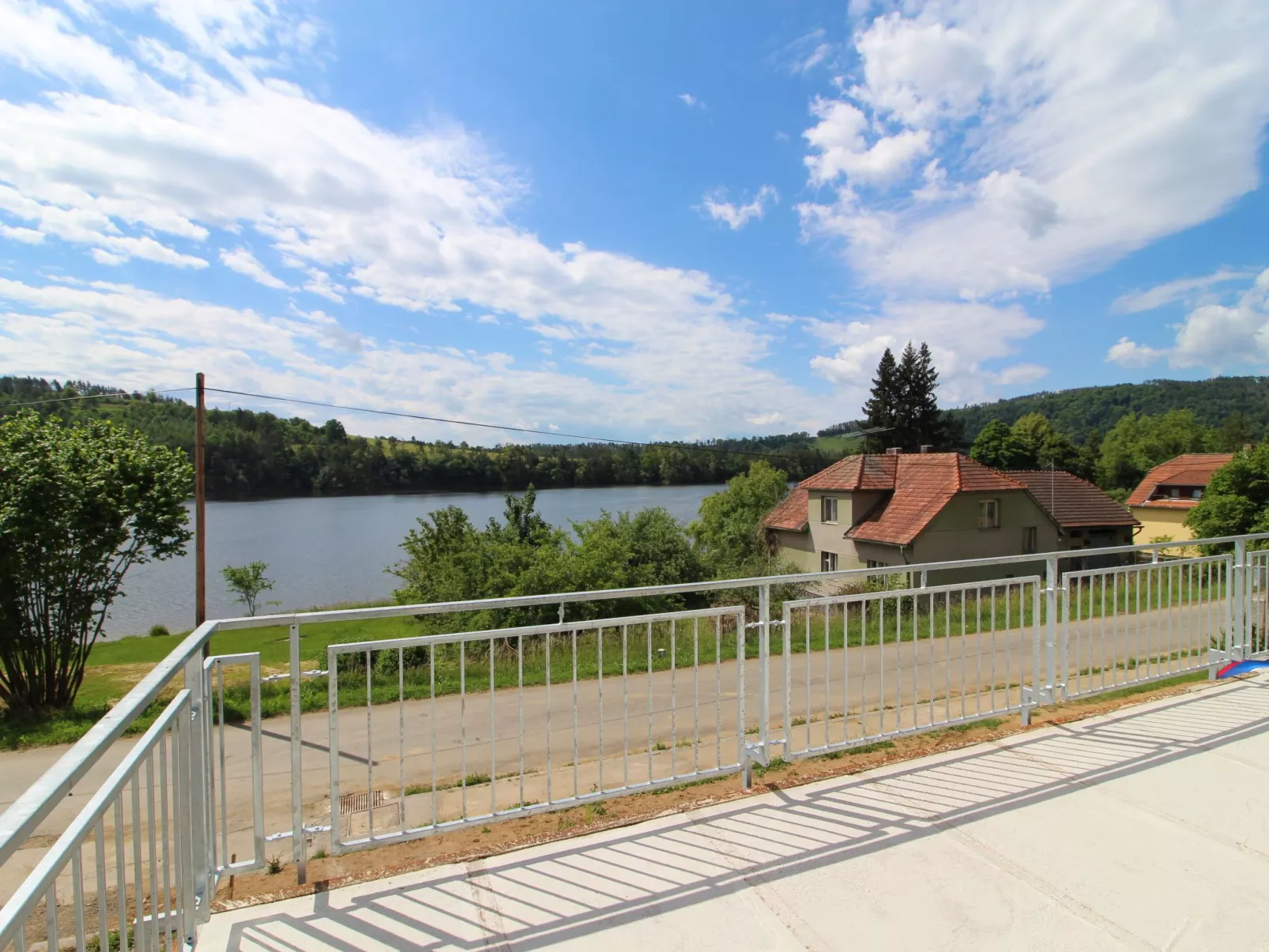 Županovice-Outside