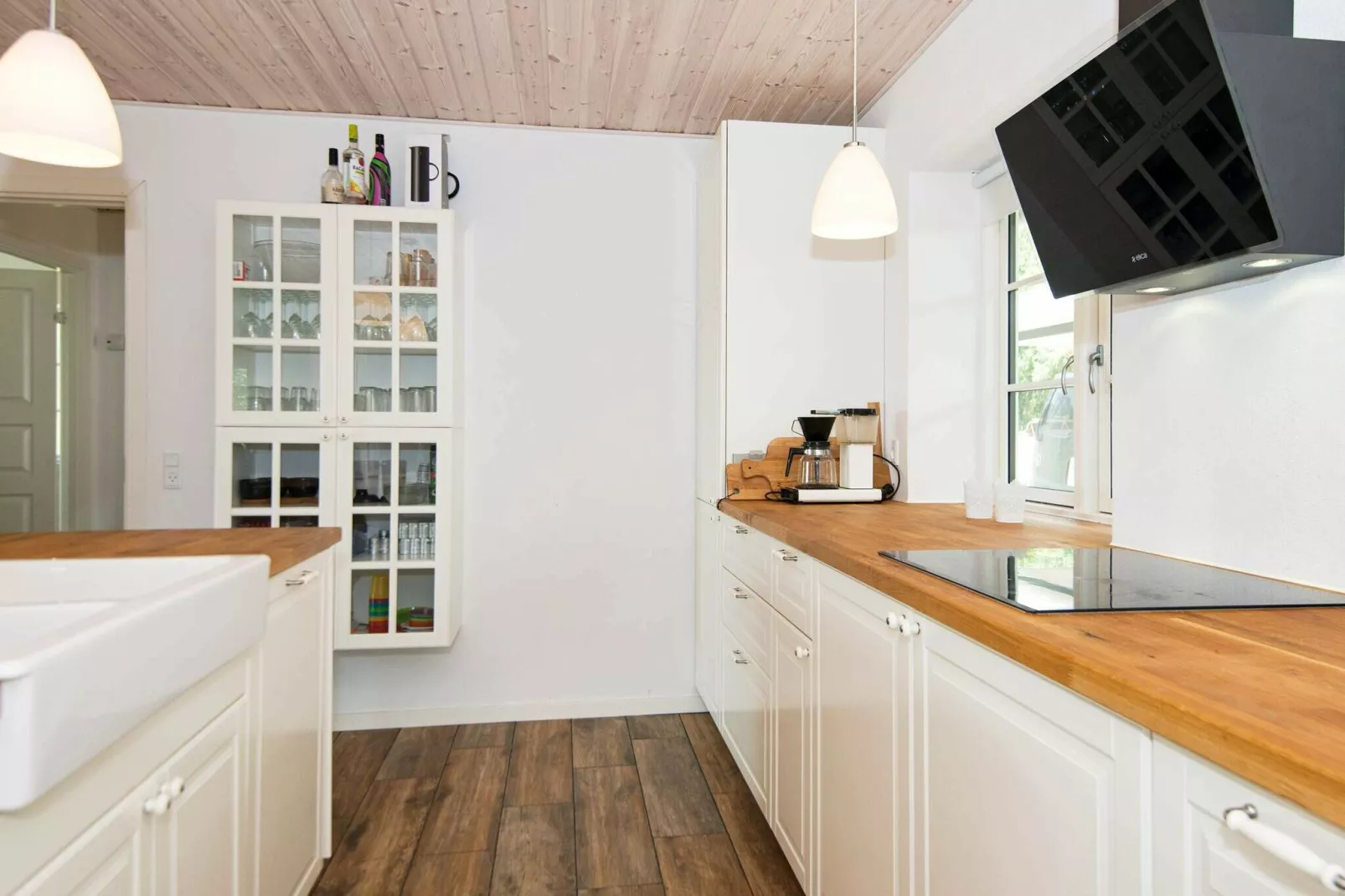 10 person holiday home in Glesborg-Indoor
