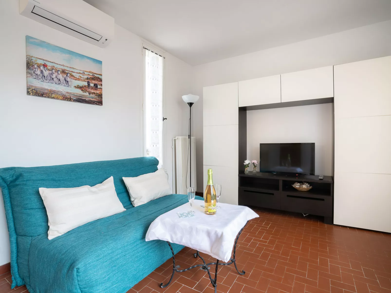 Grau Village-Inside