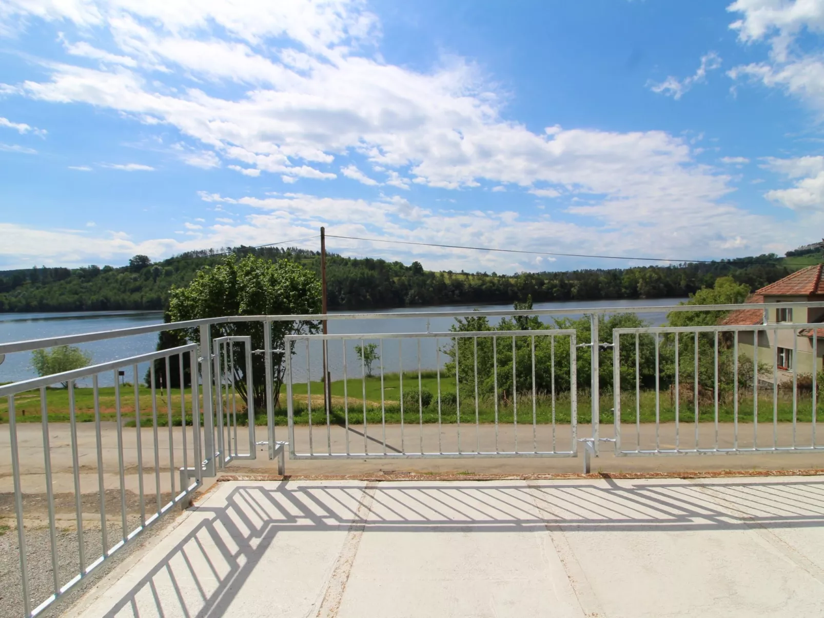 Županovice-Outside