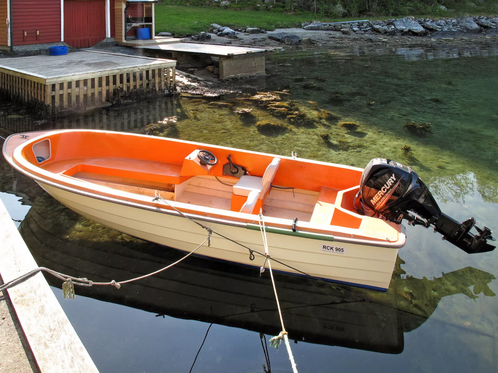 Laksevågen-Outside
