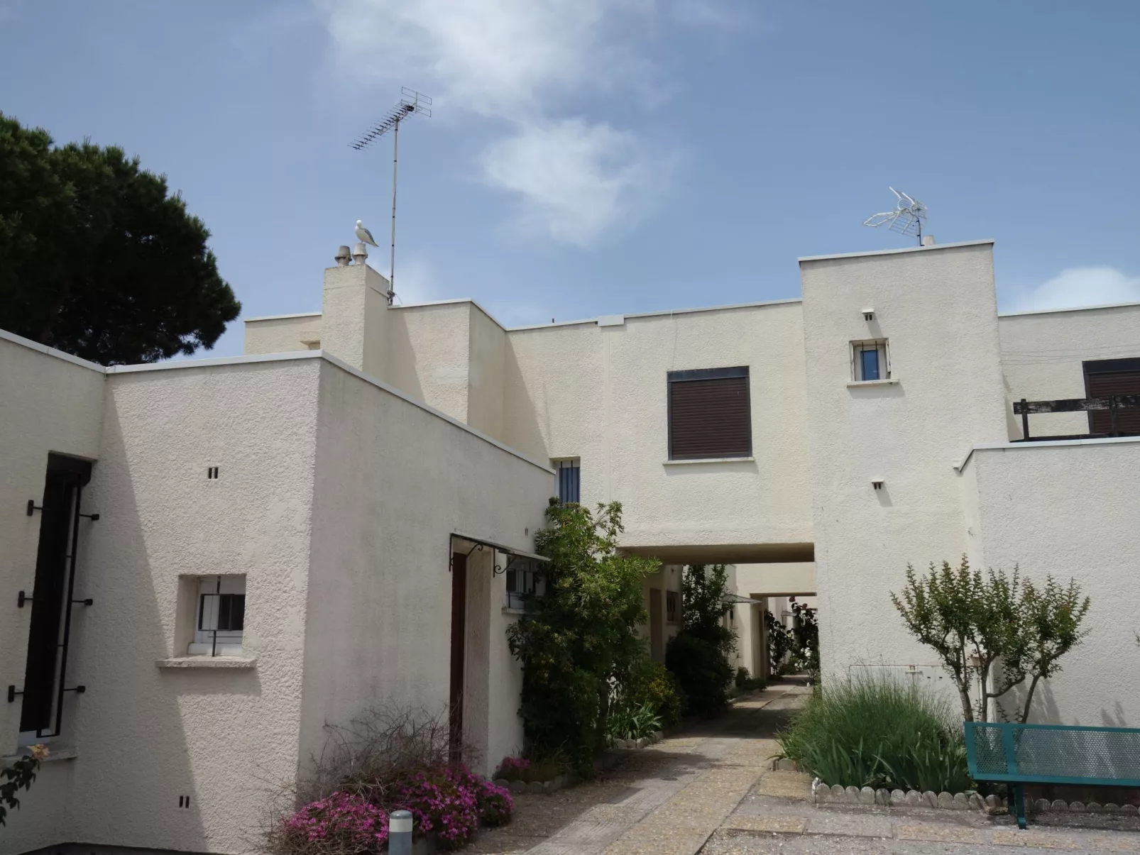 Grau Village-Outside