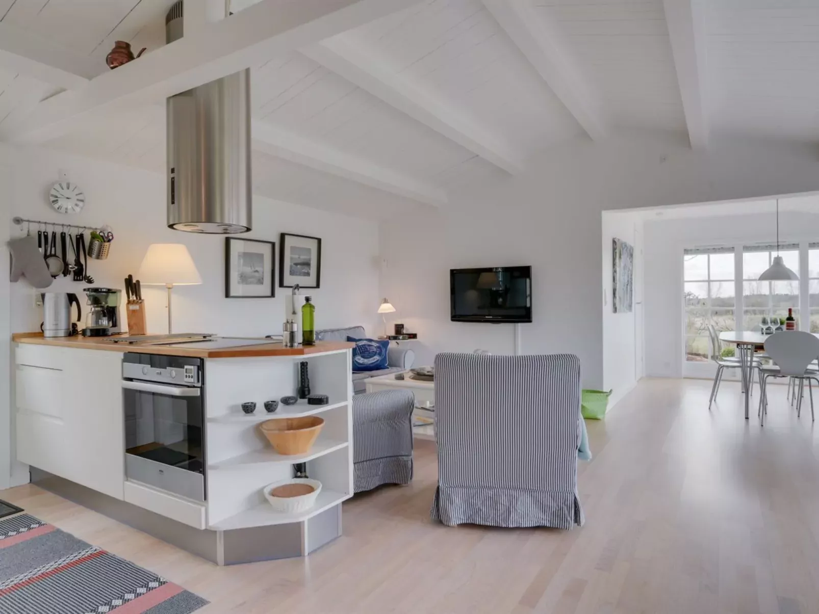 "Ylermi" - 1.5km from the sea-Inside