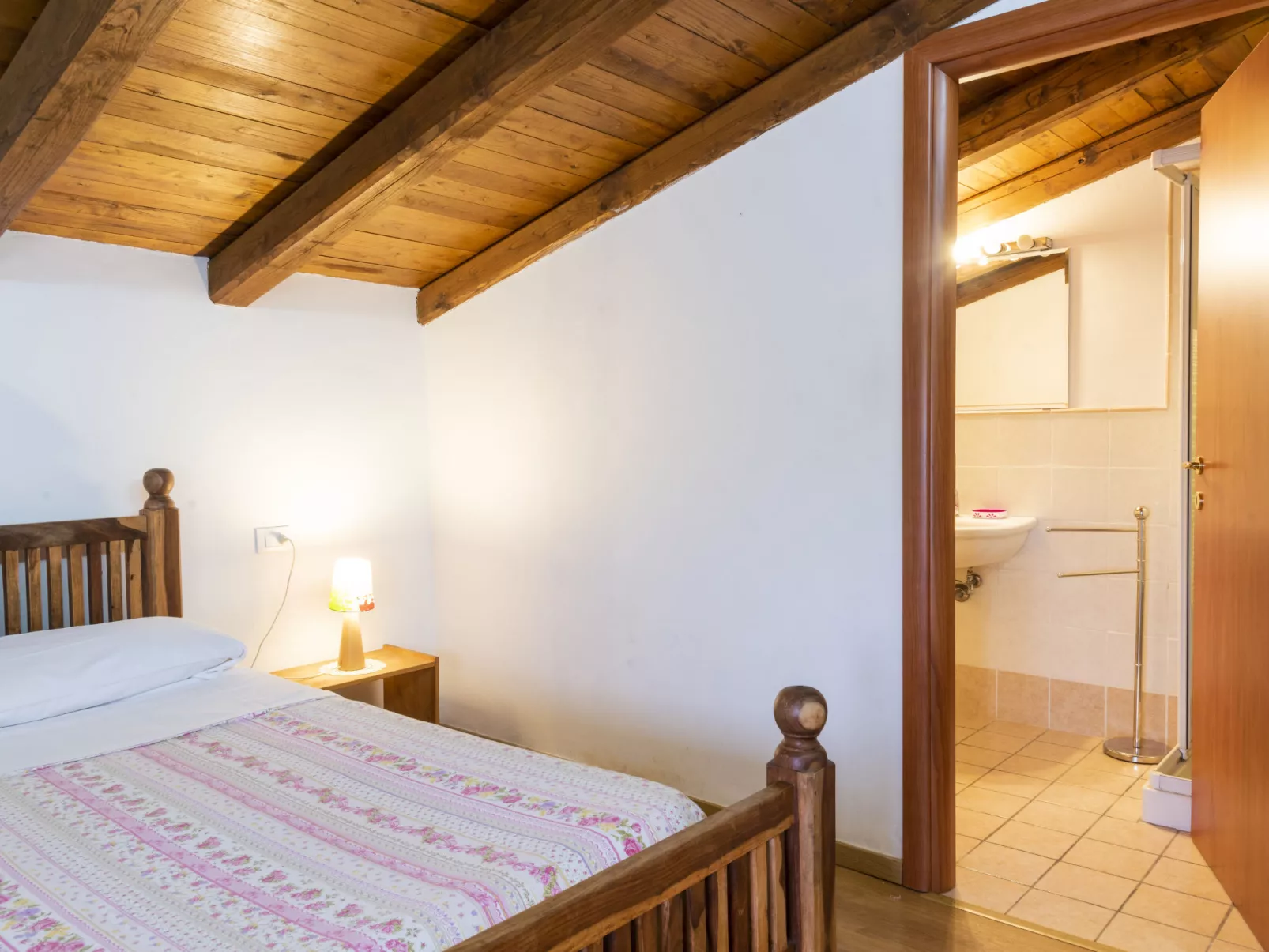 Casale Ai Noccioli-Dedans