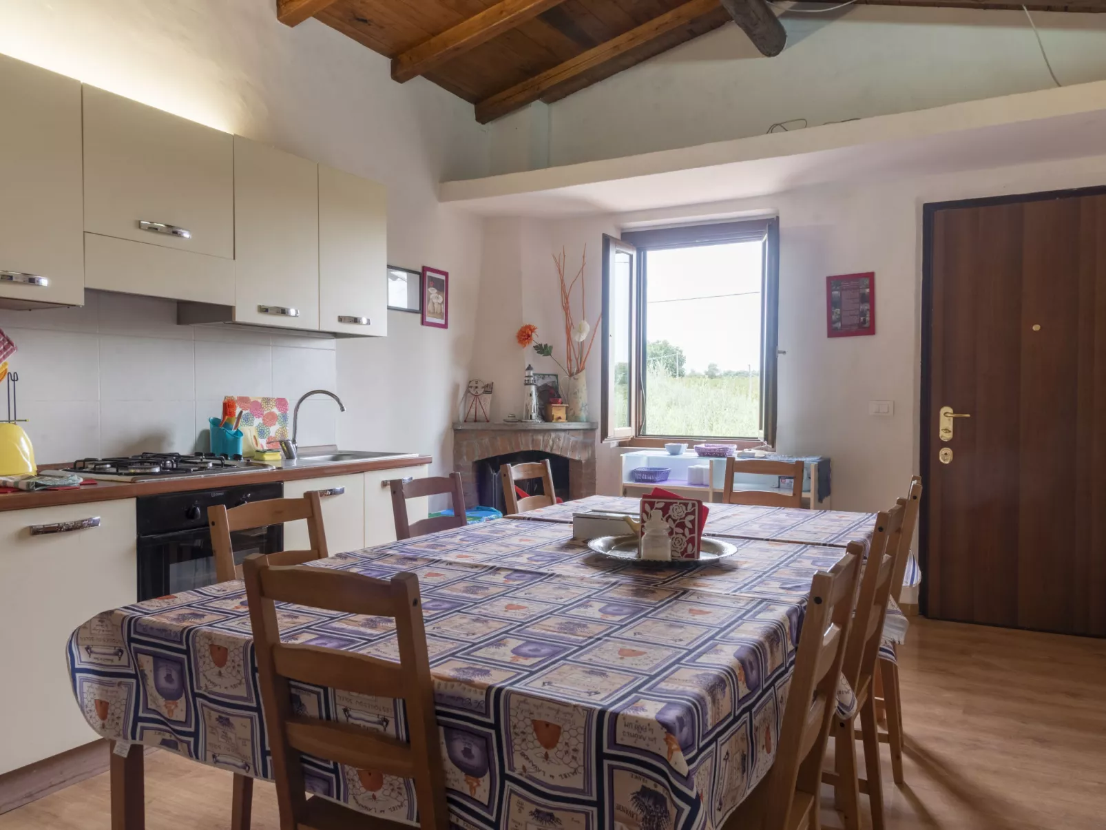 Casale Ai Noccioli (LVC165)-Inside
