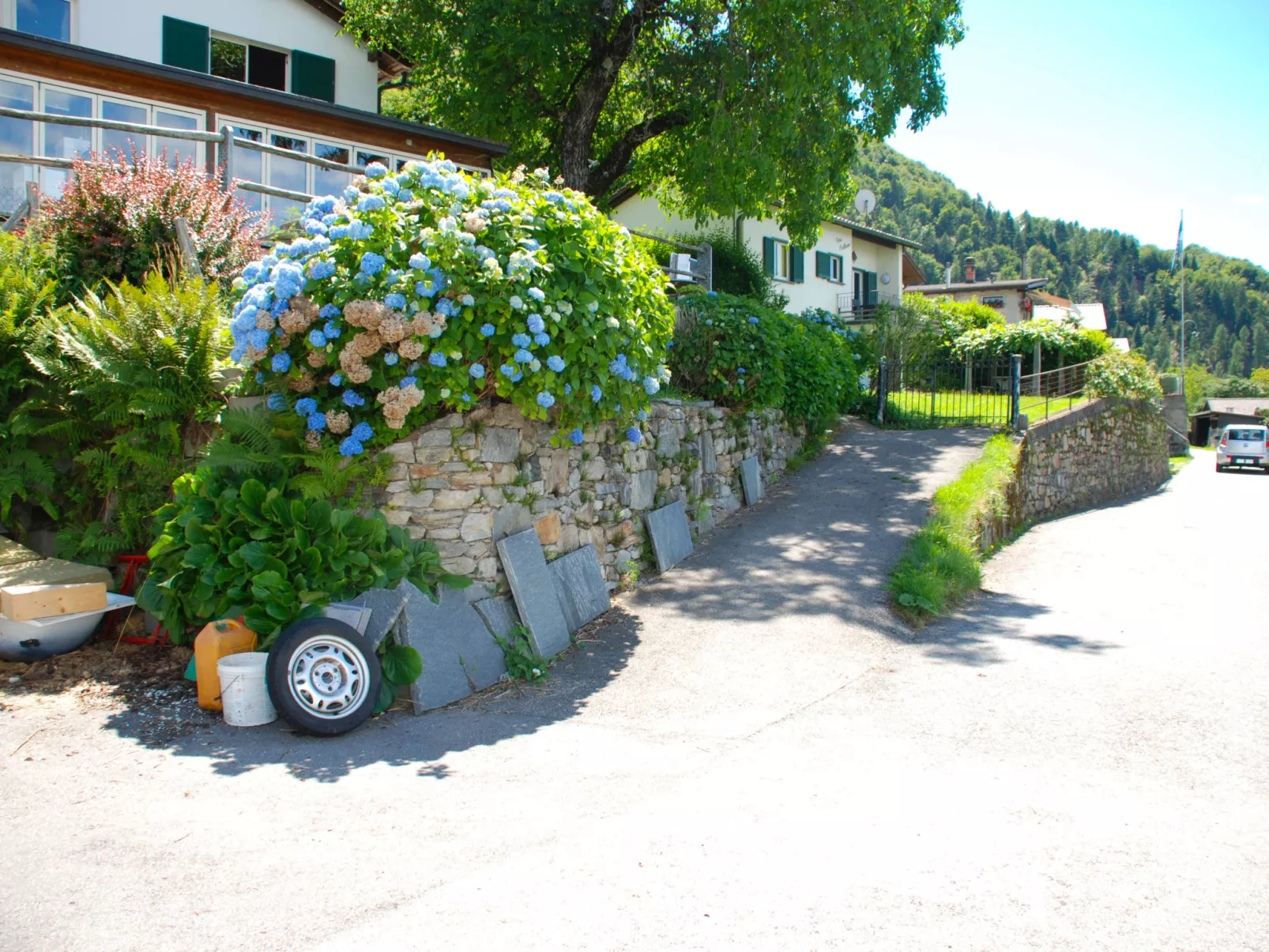 Baita Monti di Piazzogna-Outside