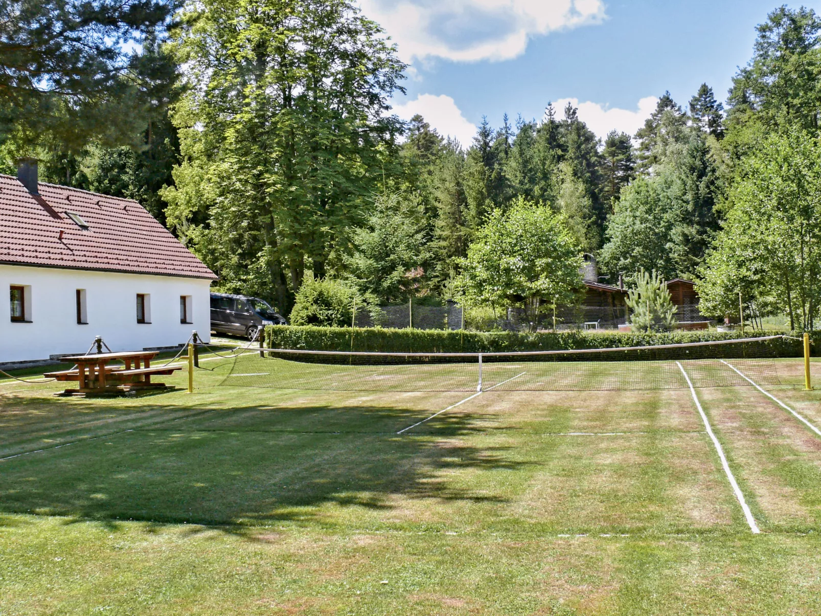 Polžov-Outside