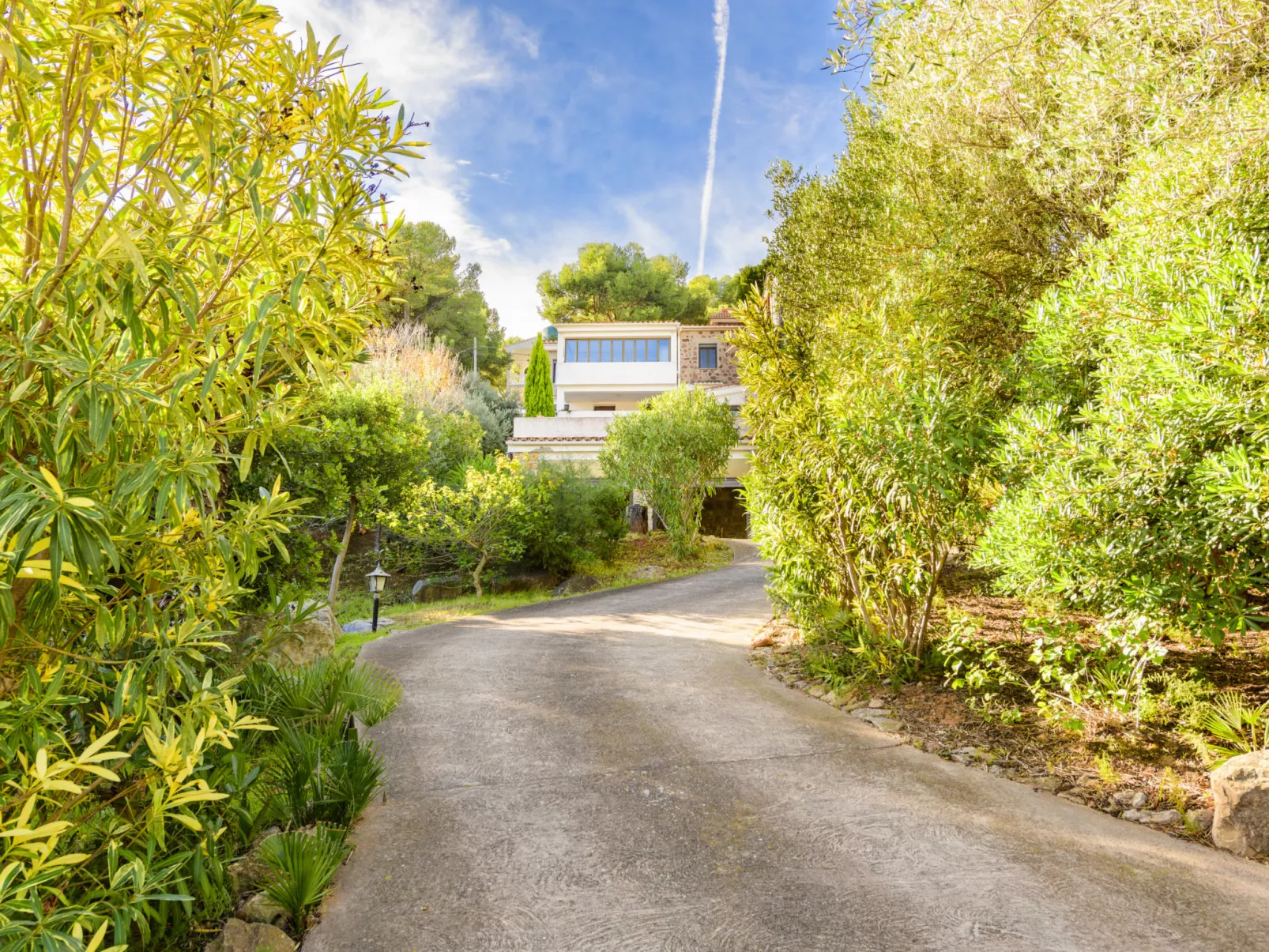 El Refugio I-Outside