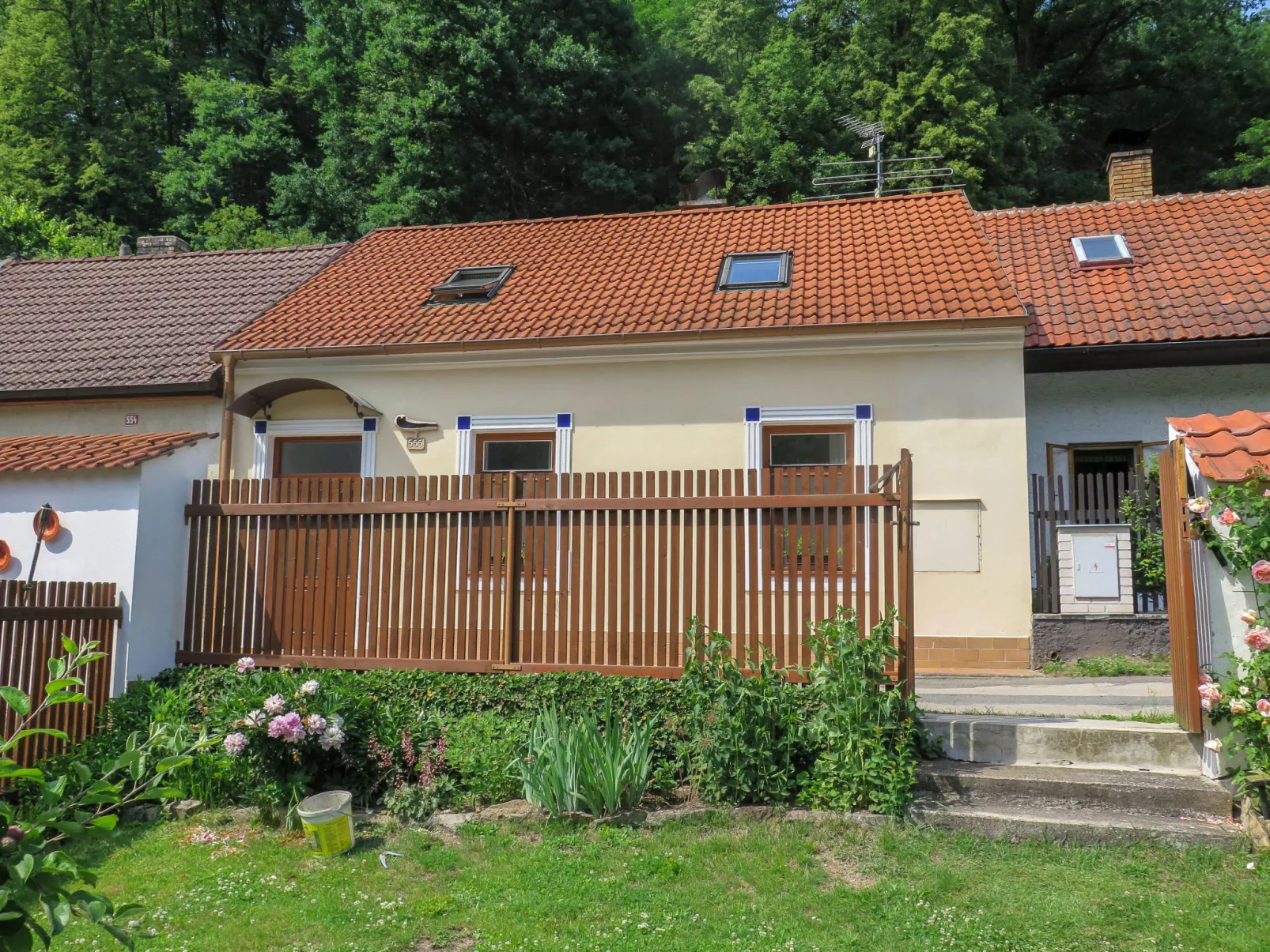 Parkany 1-Dehors