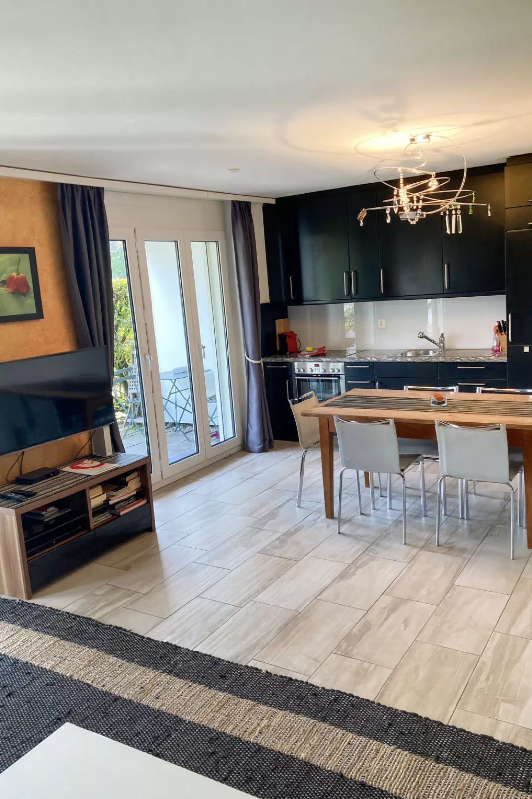 Collina Verde B-Inside