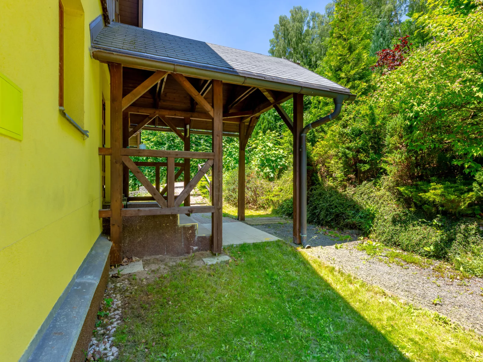 Albrechtice-Outside