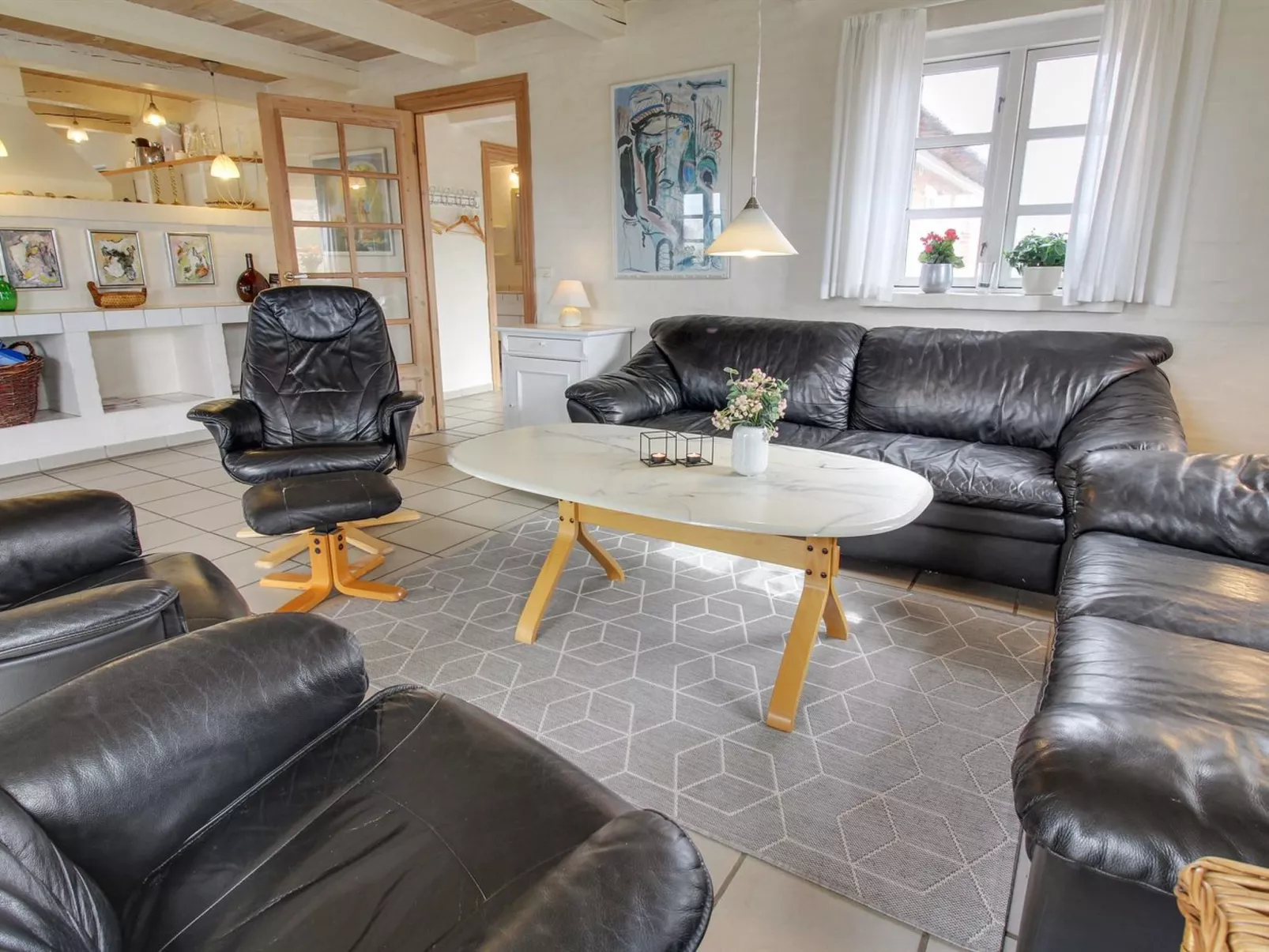 "Skuli" - 200m from the sea-Inside