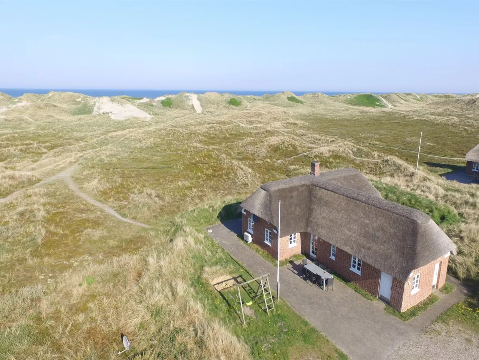 "Skuli" - 200m from the sea-Outside