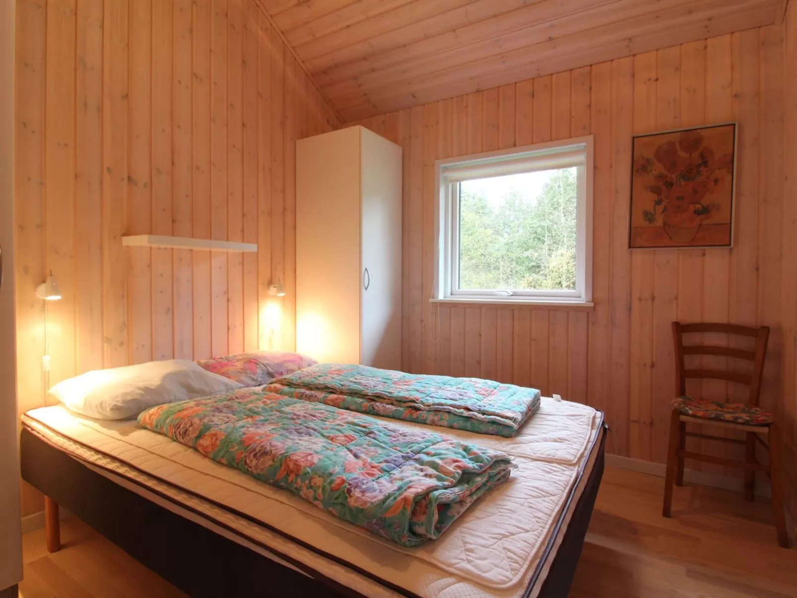 "Swen" - 1.3km from the sea-Inside