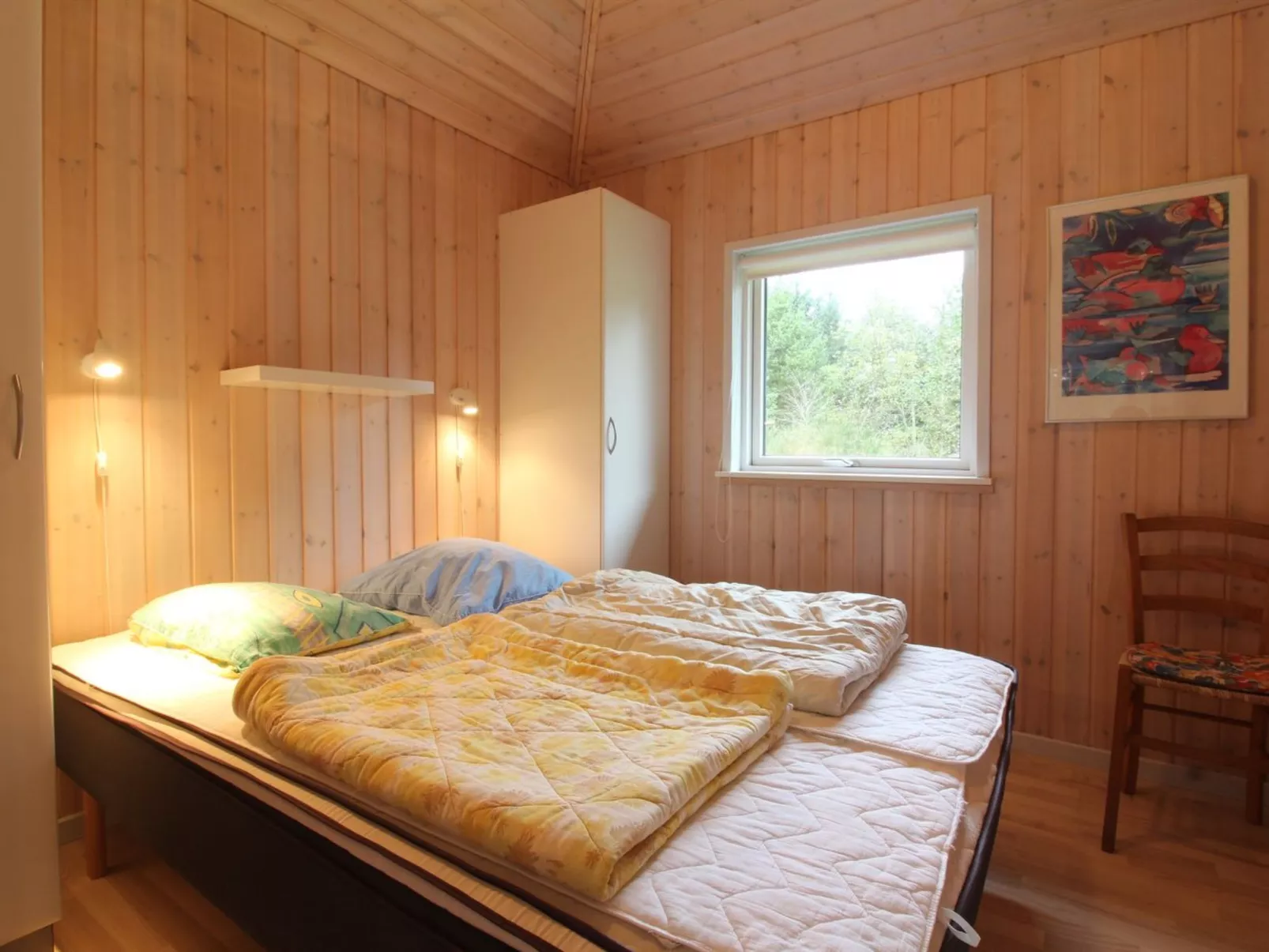 "Swen" - 1.3km from the sea-Inside