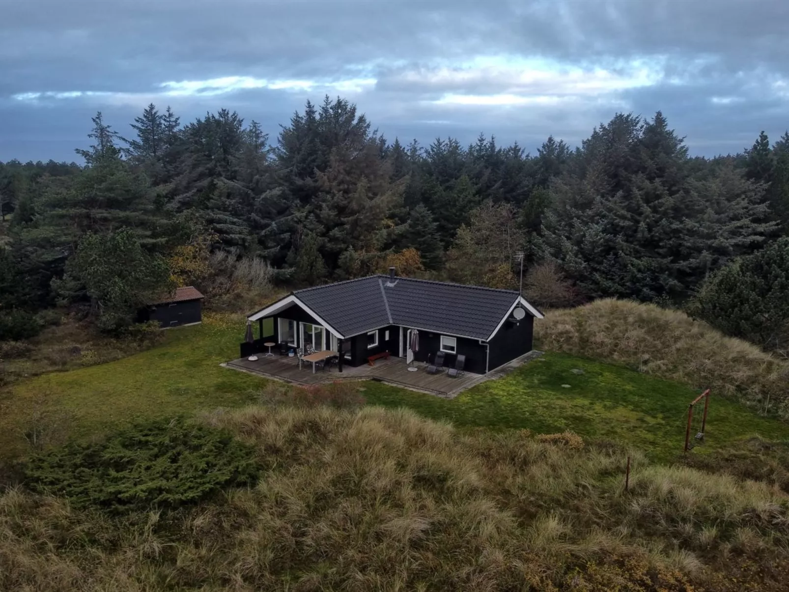 "Swen" - 1.3km from the sea-Outside