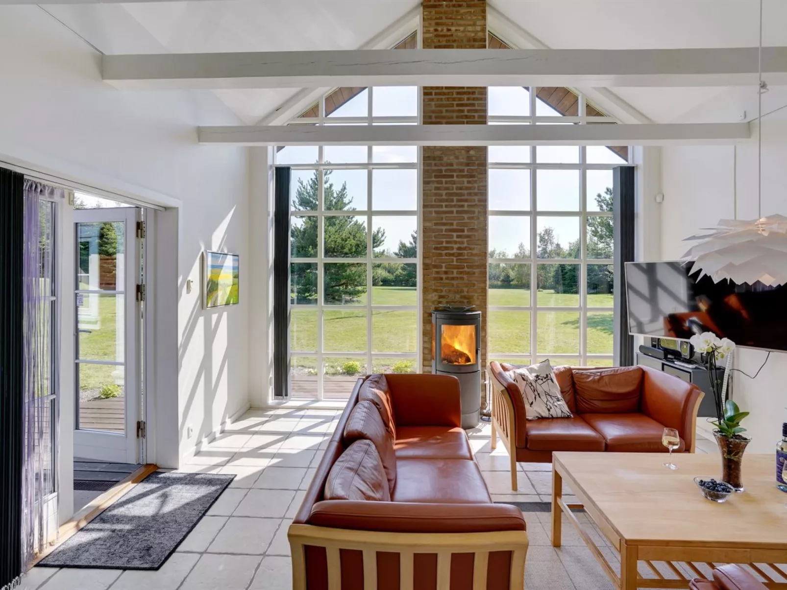 "Saija" - 2.7km from the sea-Drinnen