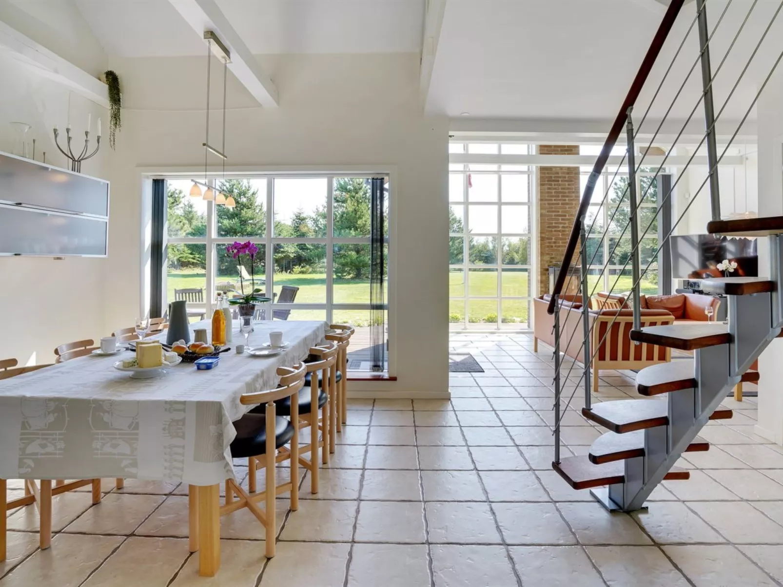"Saija" - 2.7km from the sea-Drinnen