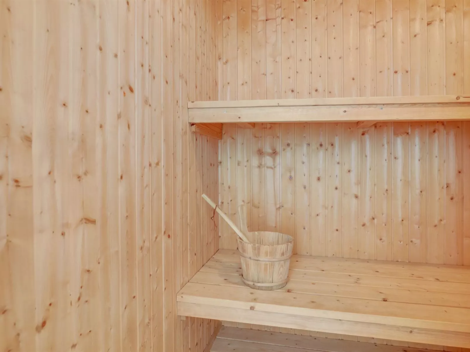 "Mikkelina" - 700m from the sea-Inside