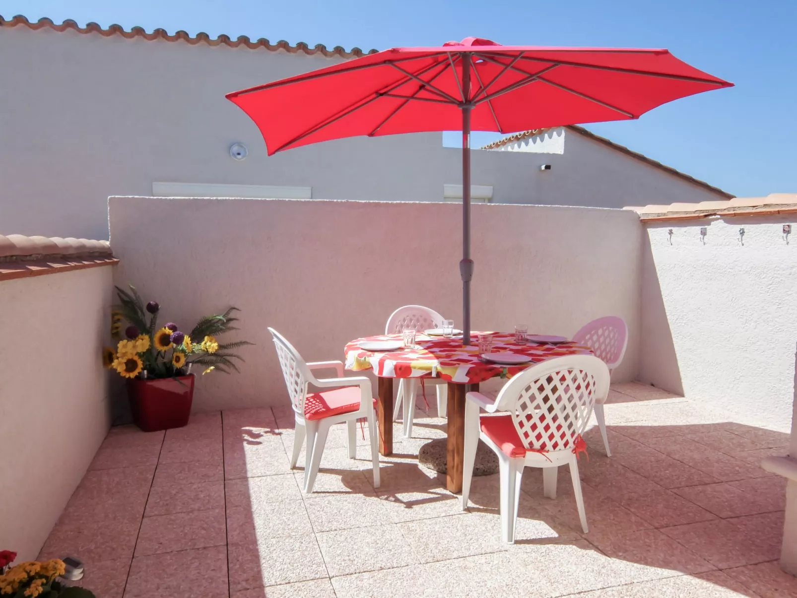 Le Clos de St Cyprien-Outside