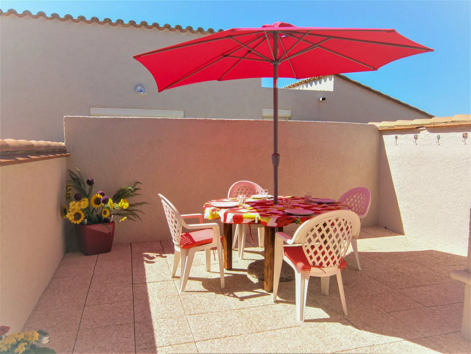 Le Clos de St Cyprien-Inside