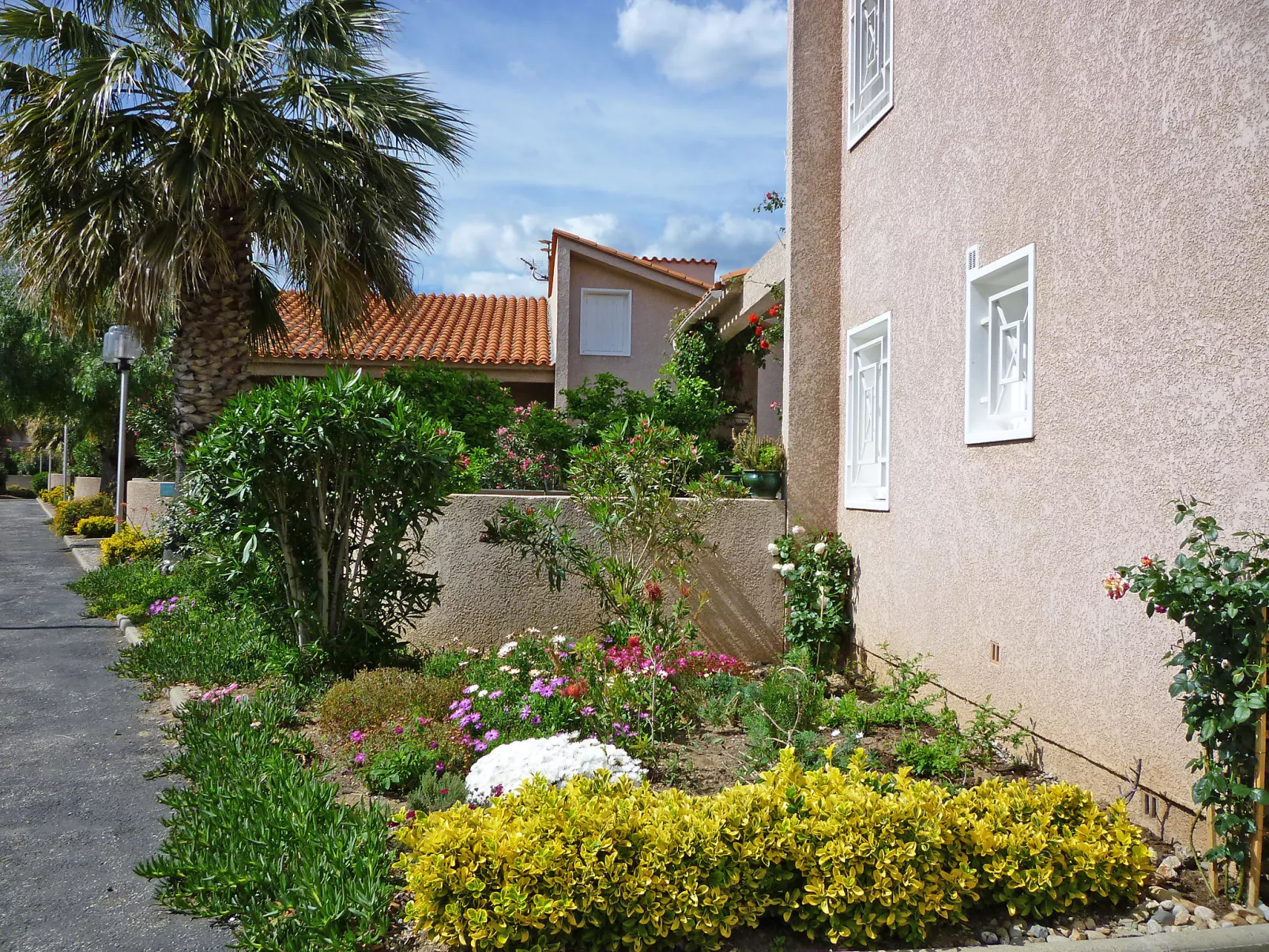Le Clos de St Cyprien-Outside