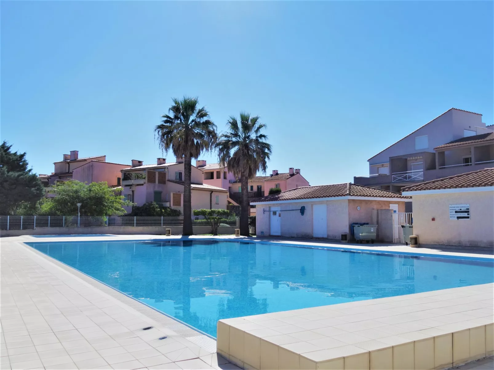 Le Clos de St Cyprien-Outside