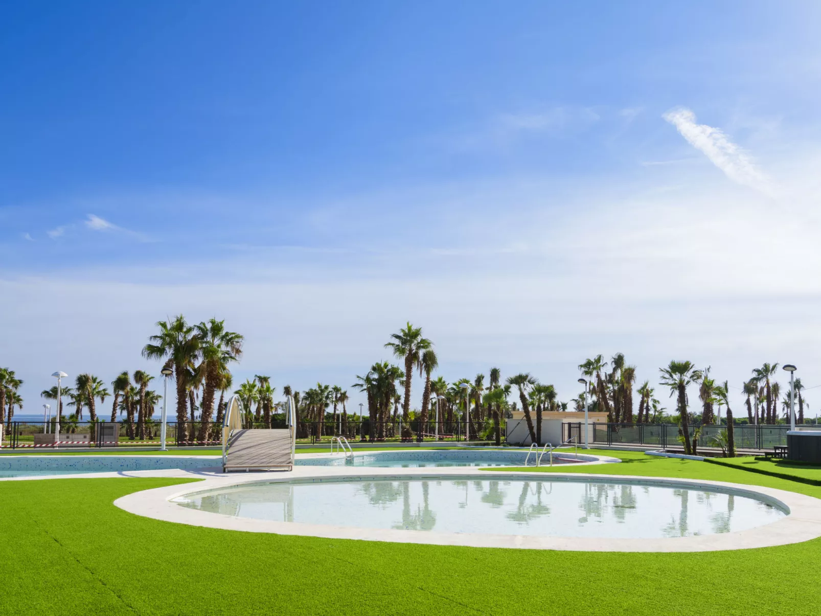 Ciudad Jardin-Outside