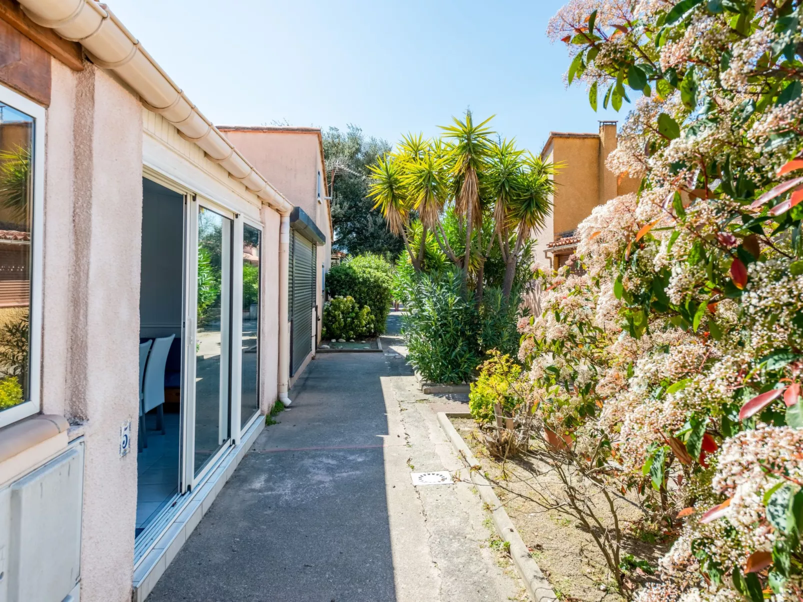 Les Patios de La Mer-Outside