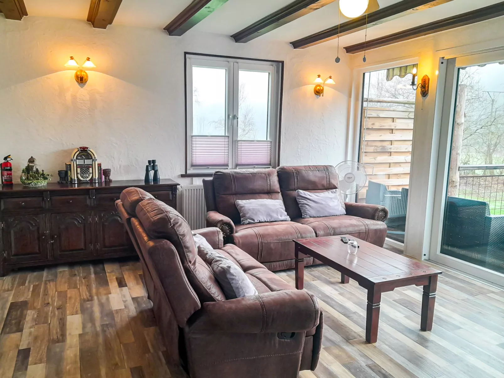 Haus am Fluss-Inside