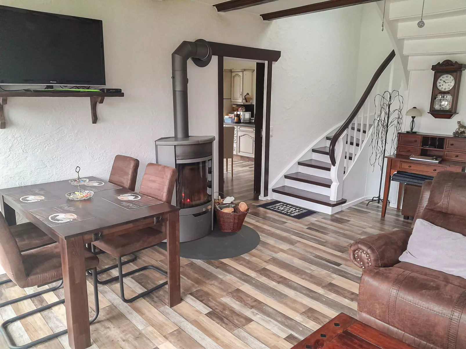 Haus am Fluss-Inside