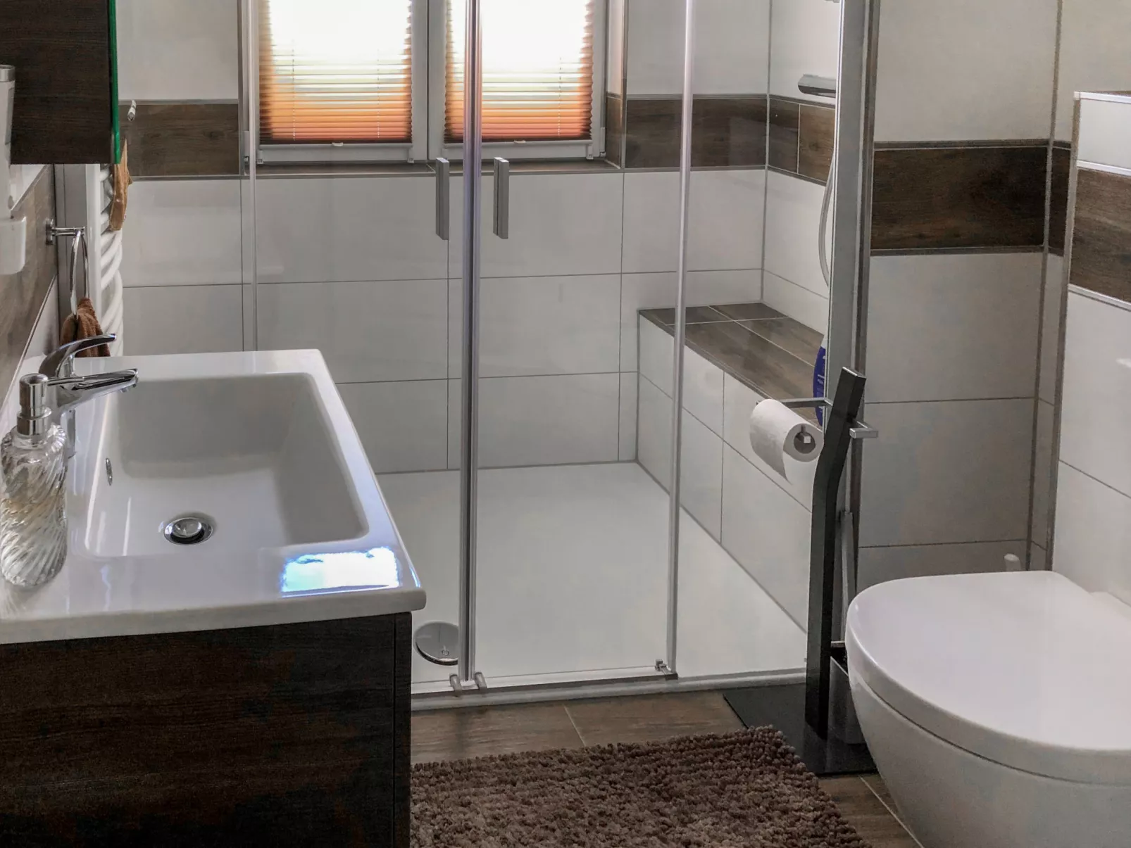 Haus am Fluss-Inside