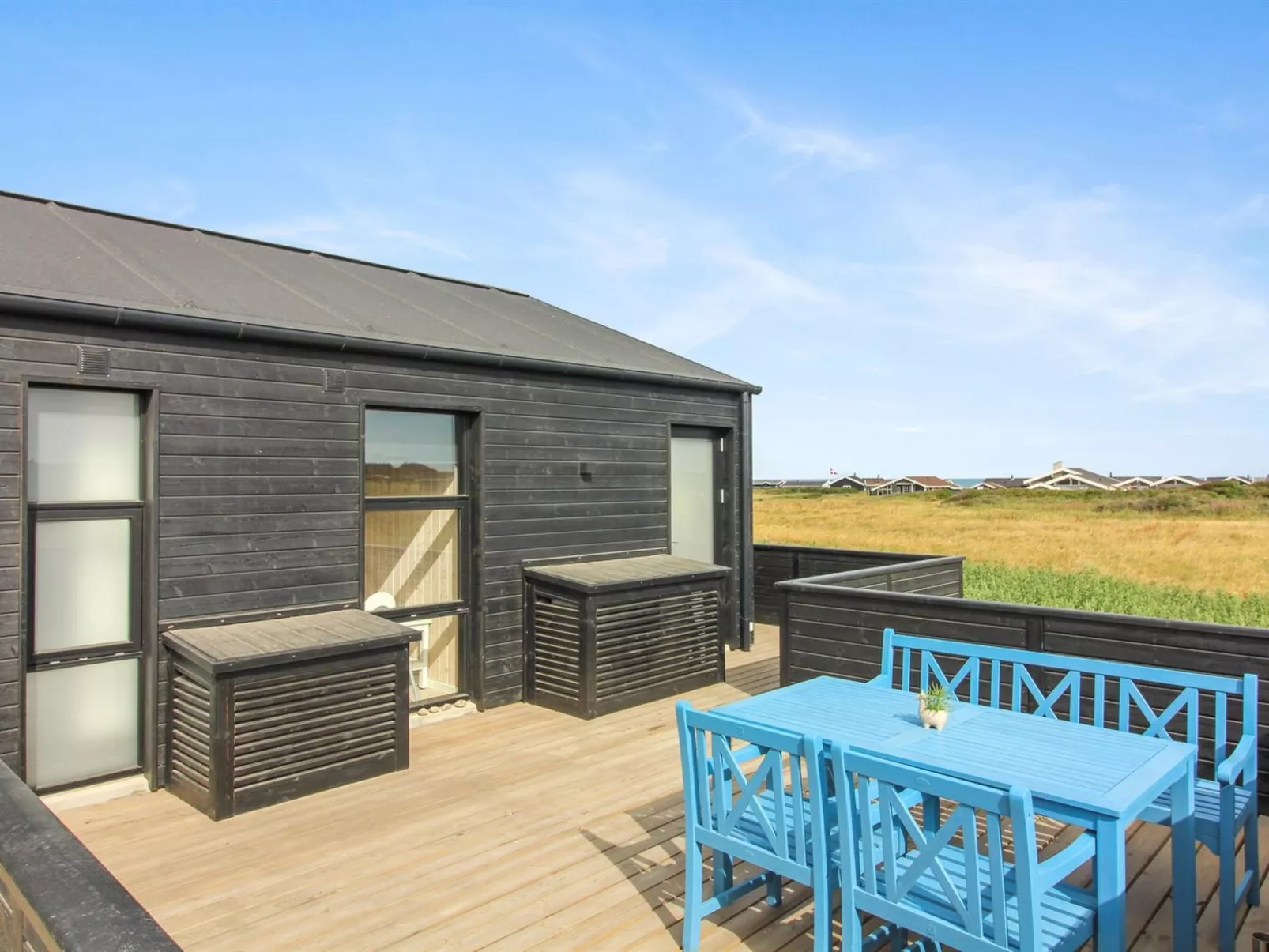 "Heilo" - 300m from the sea-Draußen