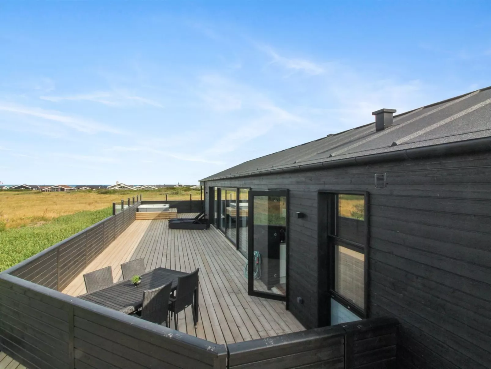 "Heilo" - 300m from the sea-Draußen