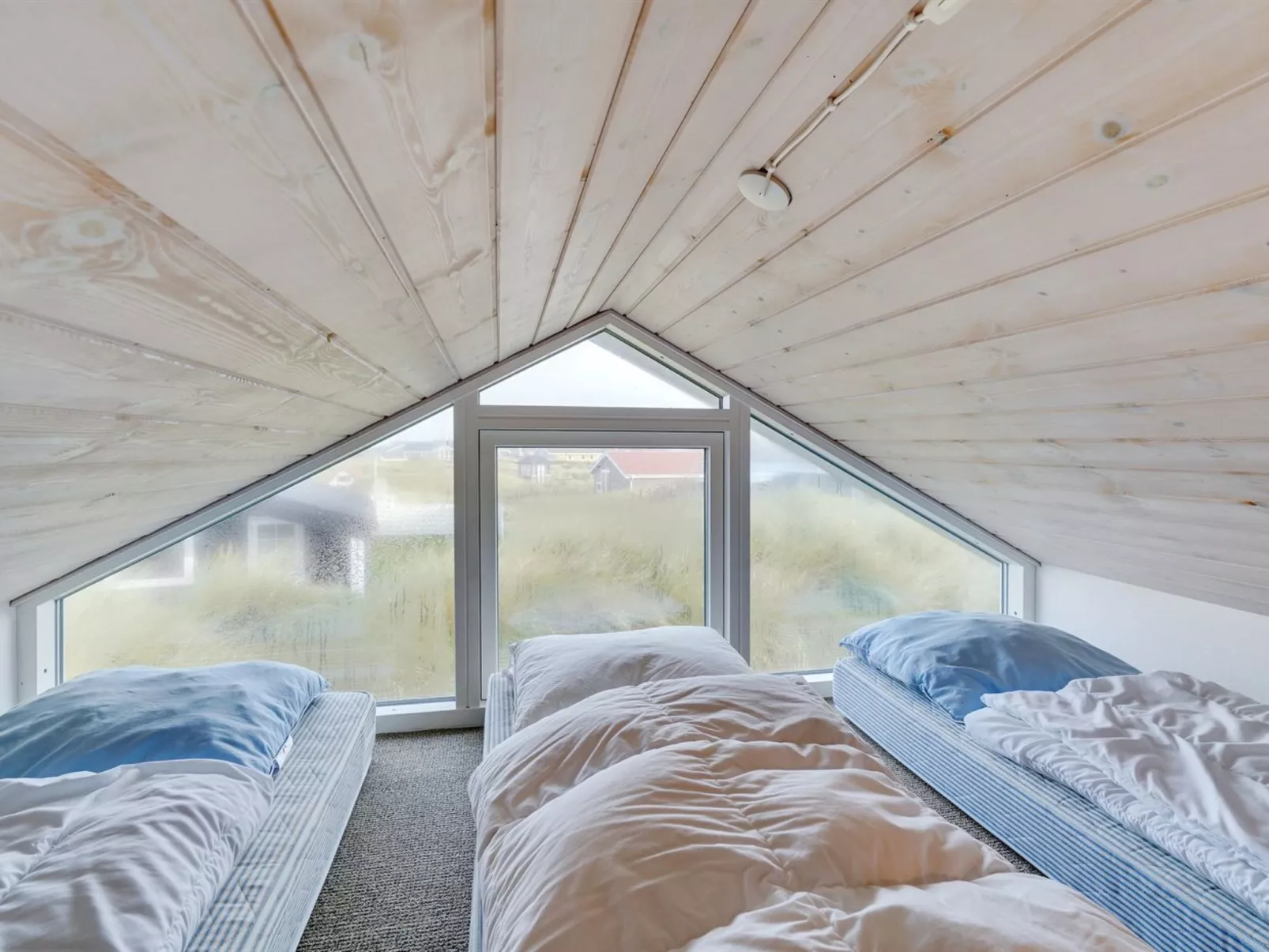 "Madsen" - 500m from the sea-Inside