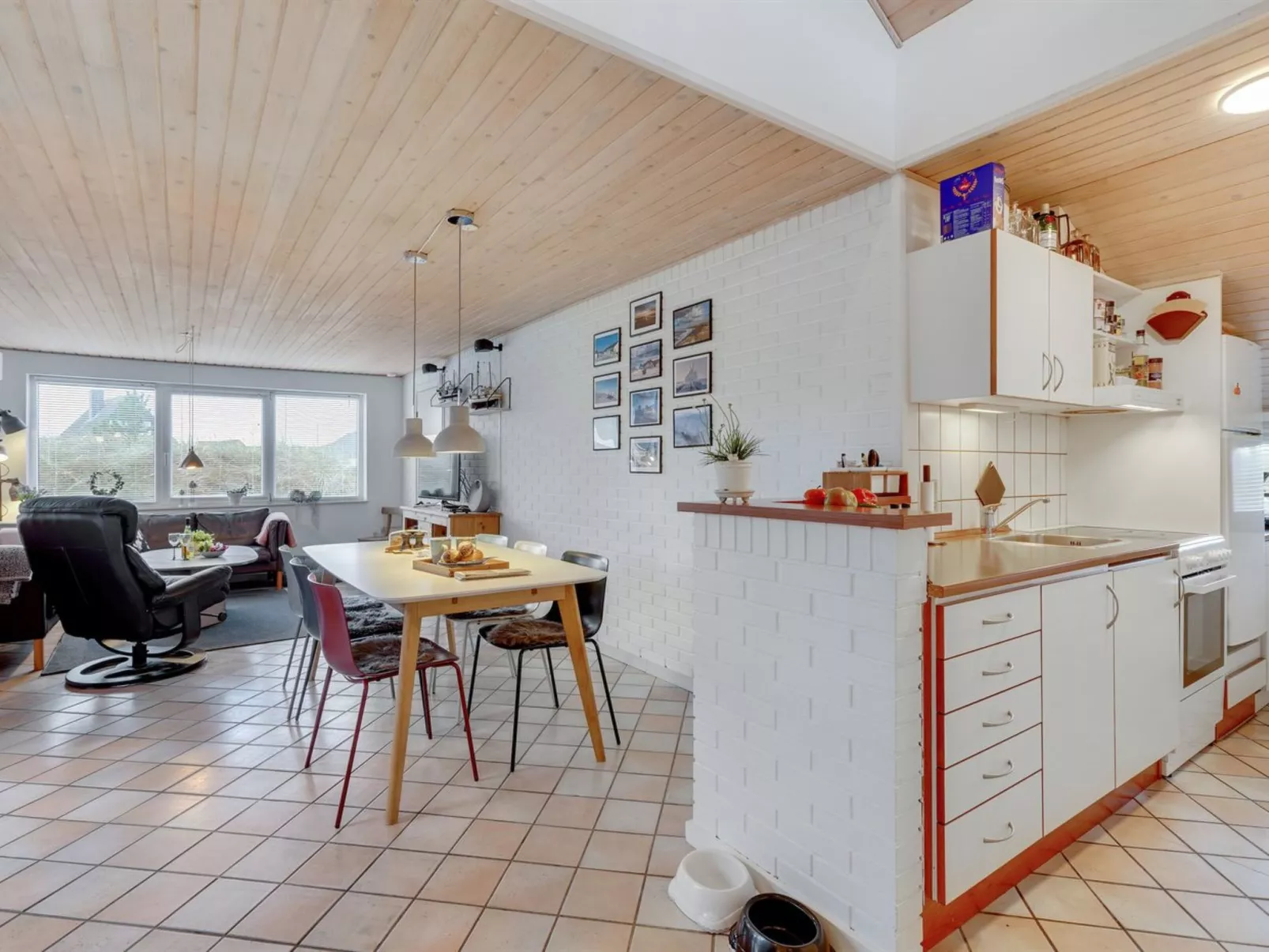"Madsen" - 500m from the sea-Inside