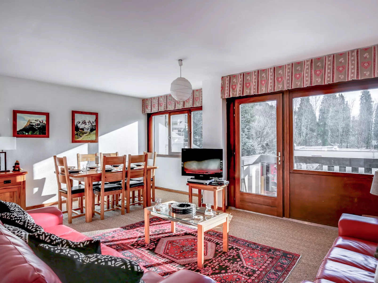 Fleurs des Alpes-Inside