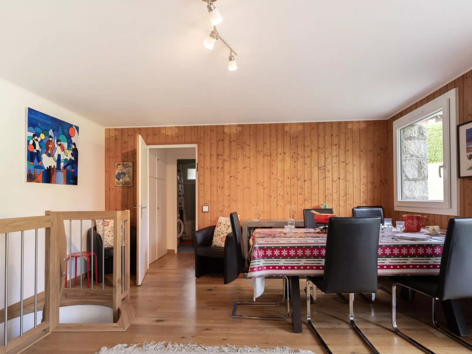 Le Nerey-Inside