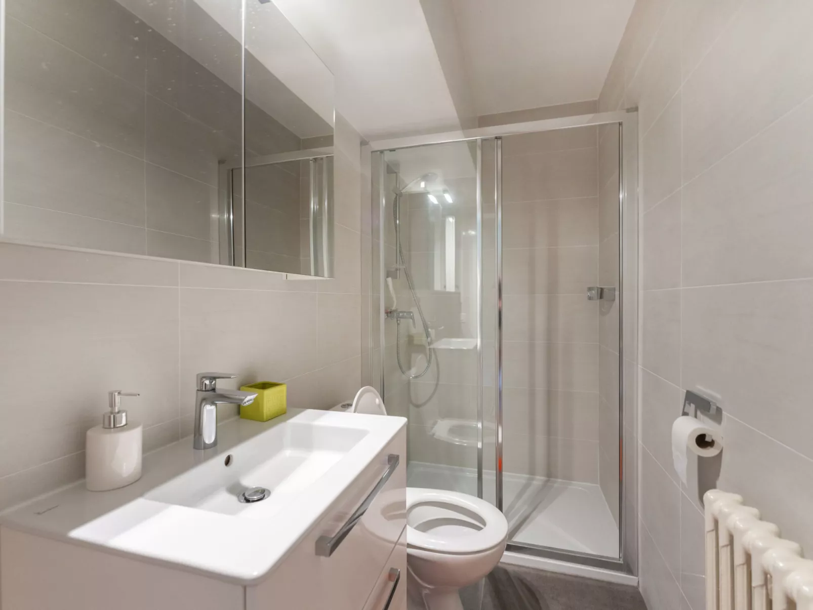 Le Nerey-Inside