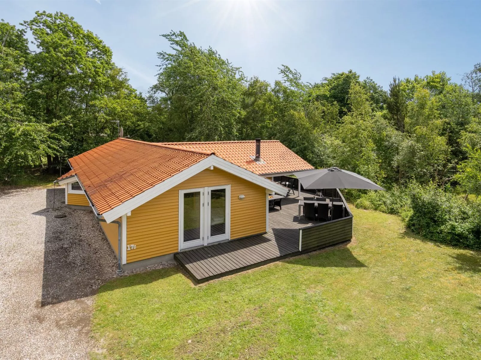 "Landuin" - 230m from the sea-Outside