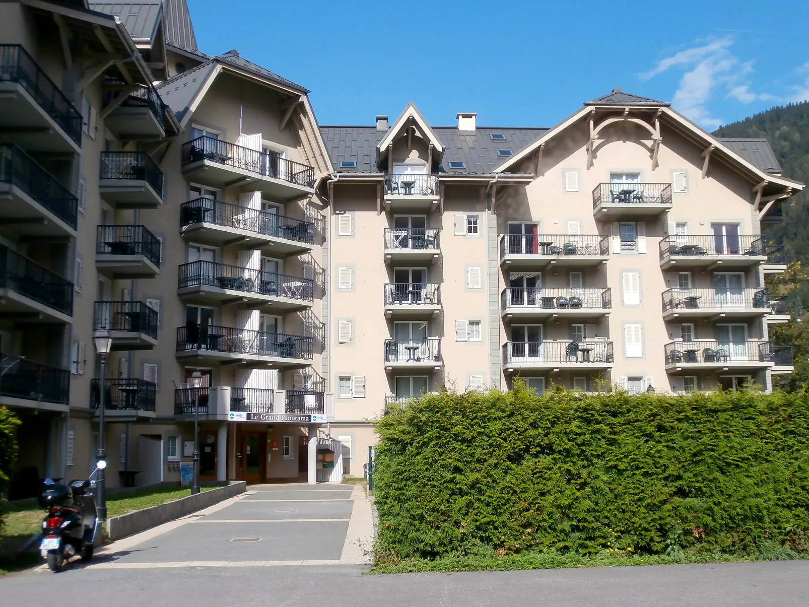Le Grand Panorama 412-Outside