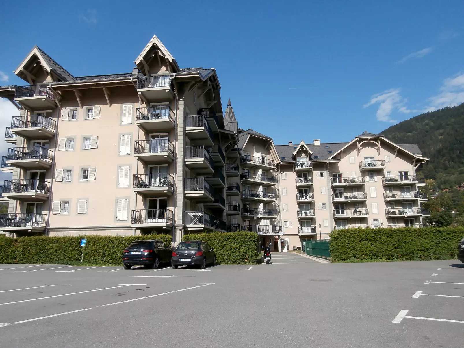 Le Grand Panorama 412-Outside