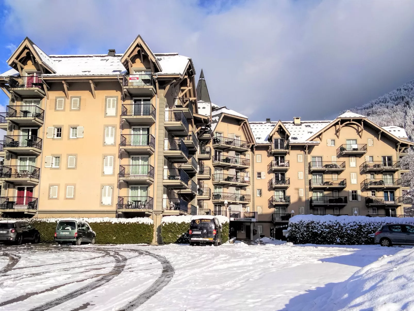 Le Grand Panorama 412-Outside